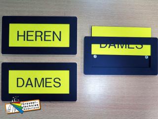 Houder, bord met wisselende tekst dames heren bv voor kleedkamer